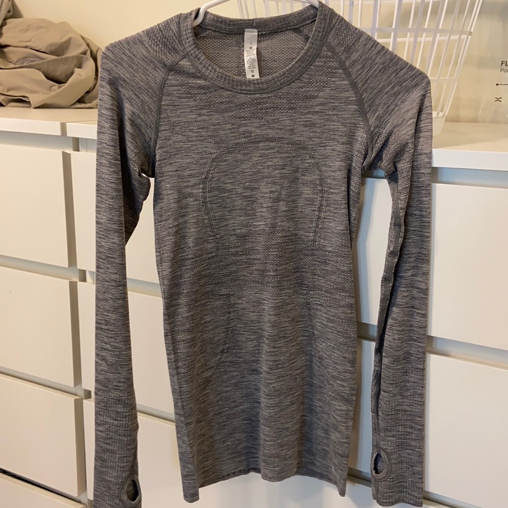 Swiftly Tech Crew Long Sleeve